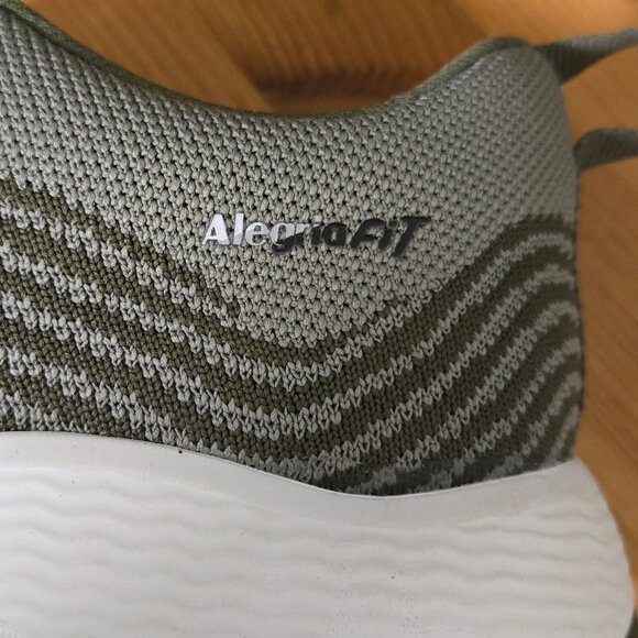 Alegria IN8 Olive Sneakers Like New - Picture 7 of 10